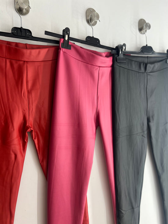 Leggings in pelle