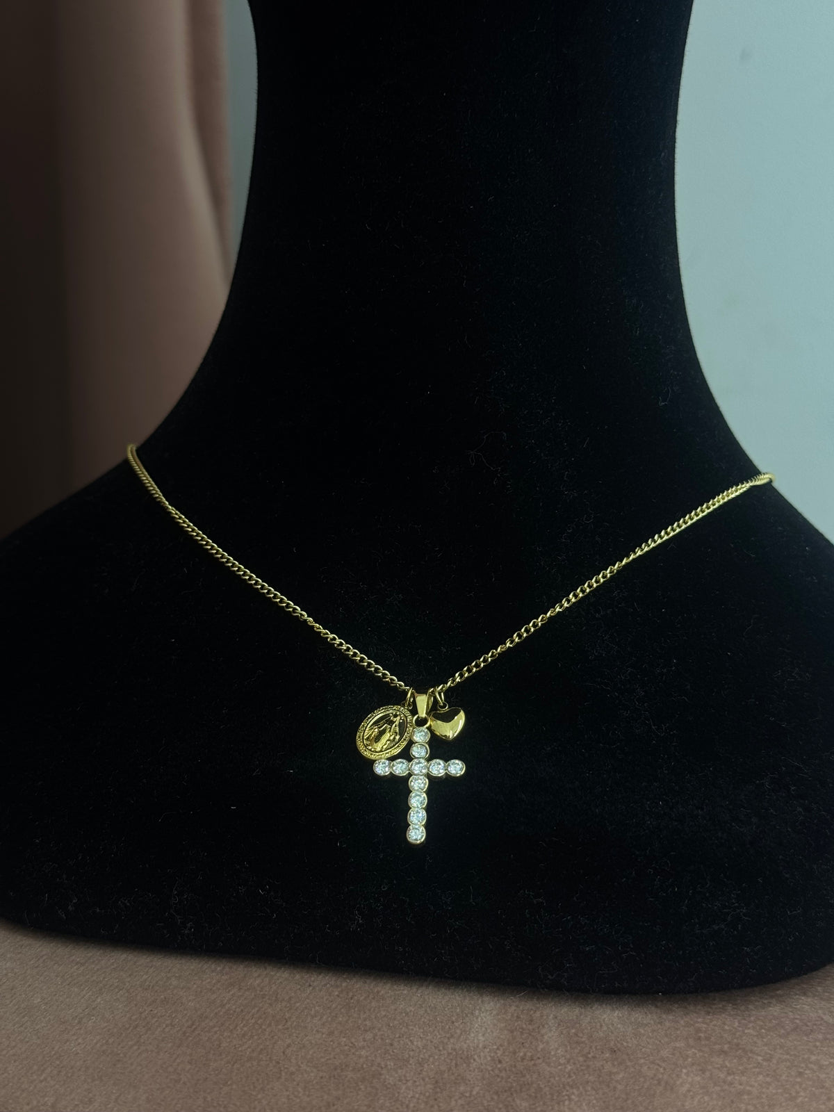 Collana amen