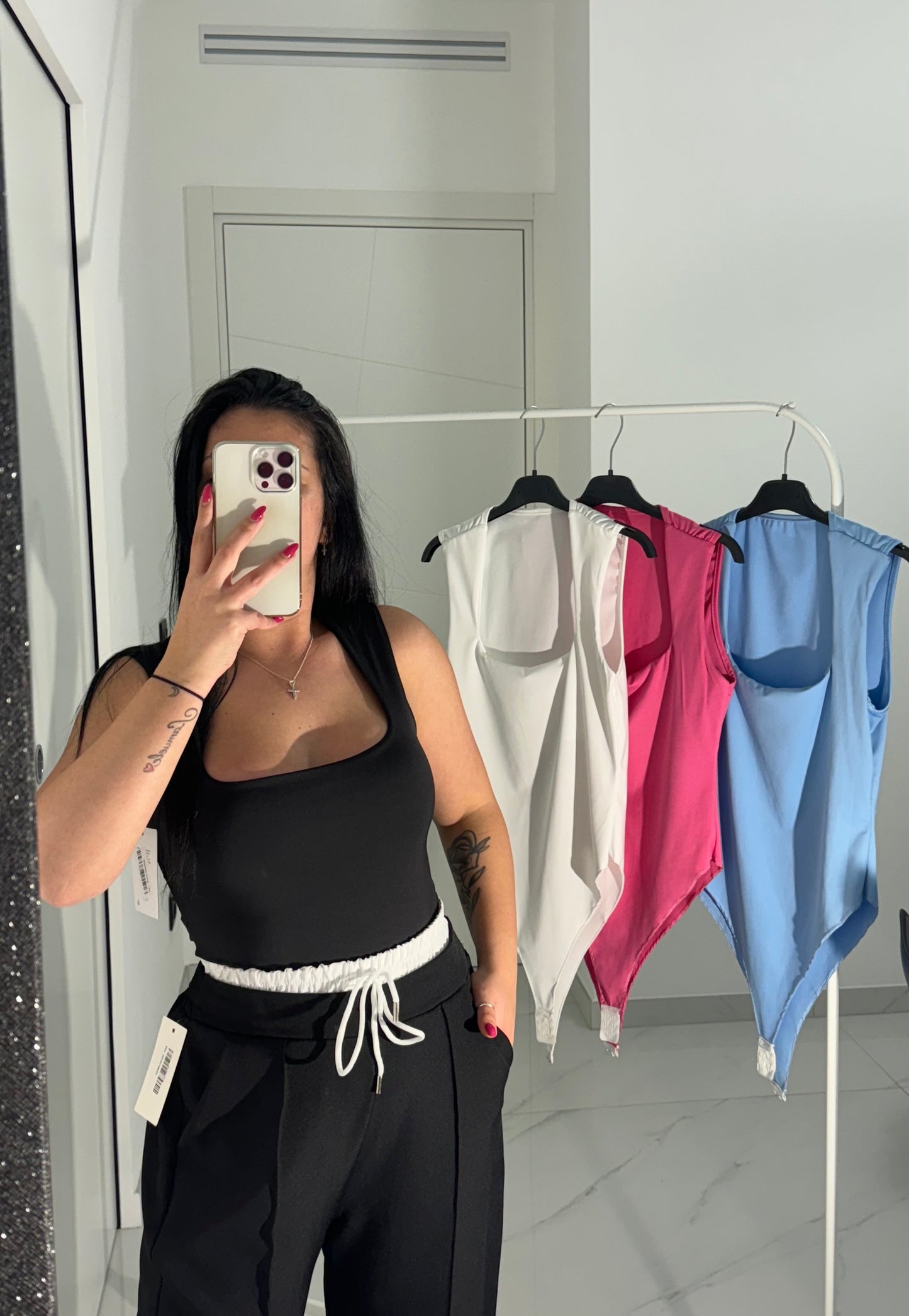 Body smanicato